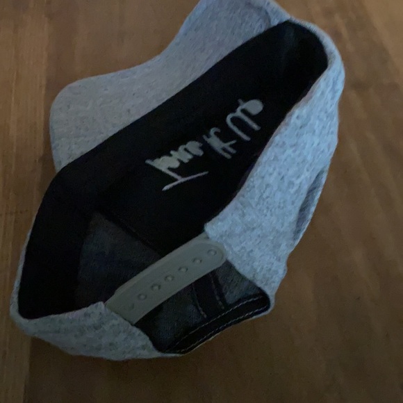 Tone It Up Graphic Unisex Hat Grey White EXCELLENT - Picture 3 of 3